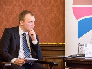 From Integration to Differentiation: The Czech Republic in the European Union Ten Years On