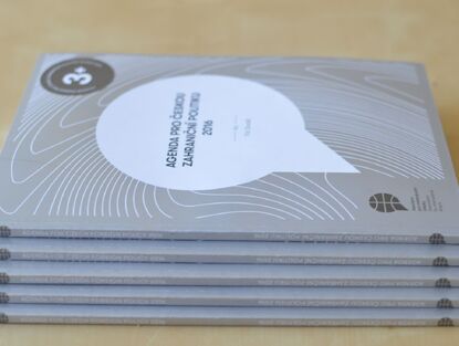 TZ - Analytici ohodnotili českou zahraniční politku známkou 3+, kritizují přístup k uprchlické krizi