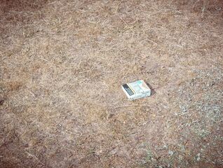 V zemi strategií bez systému vyrábí „Naša kuća“ papír z krabiček od cigaret a tvoří význam zelené transformace.