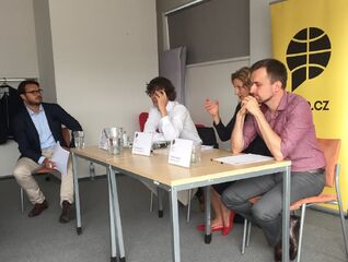 Poškozují Evropské regulace českou ekonomiku? Patříme na západ symbolizovaný dnešní EU?