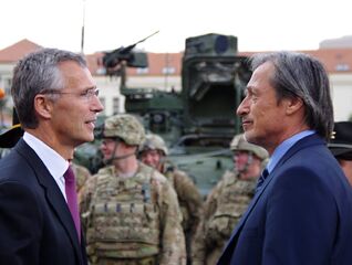 Od Walesu k Varšavě: současné výzvy pro NATO a postavení ČR