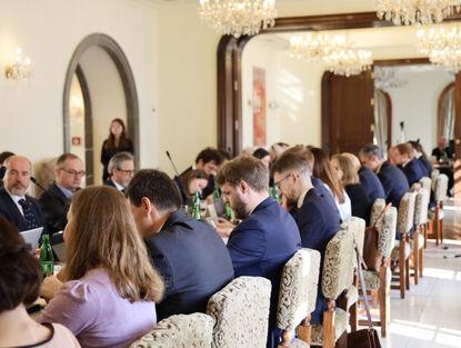 Evropská unie a hybridní hrozby: pozice Česka a výzvy, příležitosti či budoucnost evropské demokracie