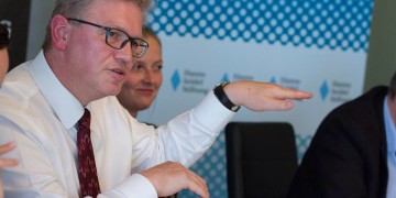 Bývalý eurokomisař Füle by mohl kandidovat na generálního tajemníka OBSE