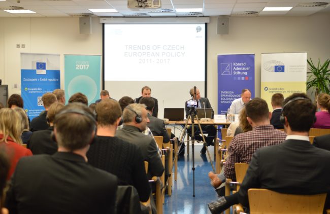 AMO presented the results of Trends of Visegrad European Policy in Prague and Brussels